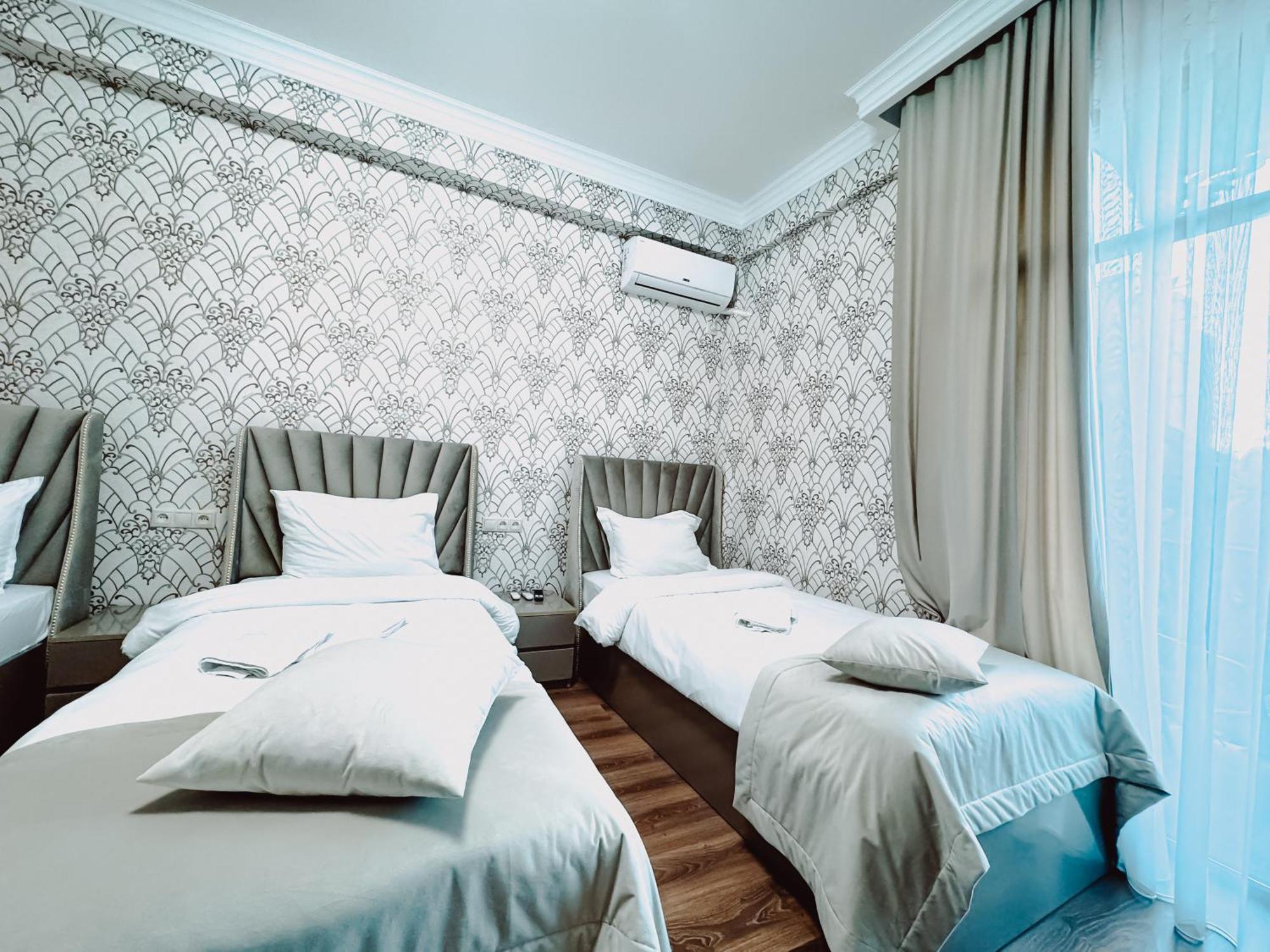 Armenia Hotel 예레반 객실 사진